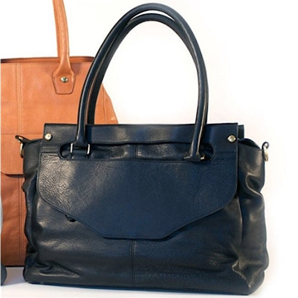 NY Designer Shana Luther ultra soft black Leather bag